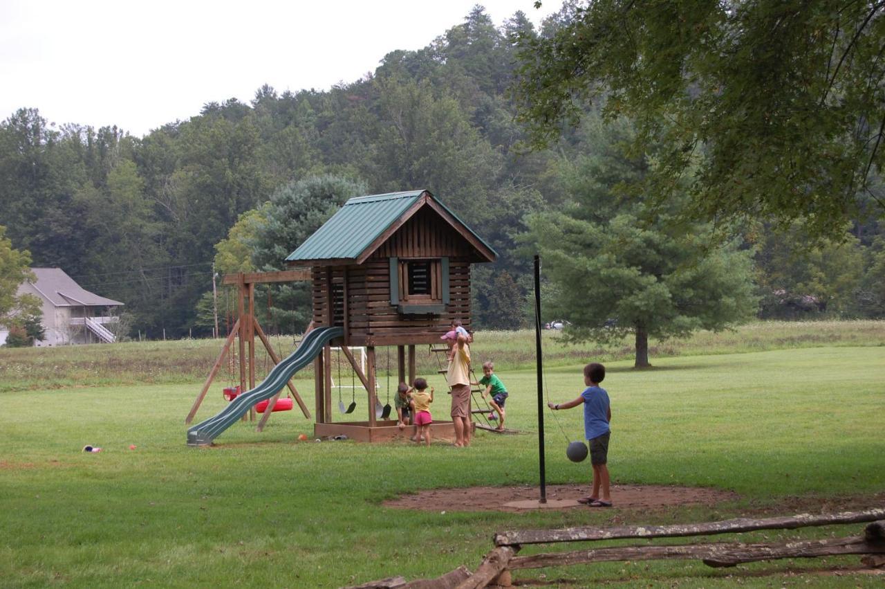 Mountain Springs Cabins Candler Ngoại thất bức ảnh
